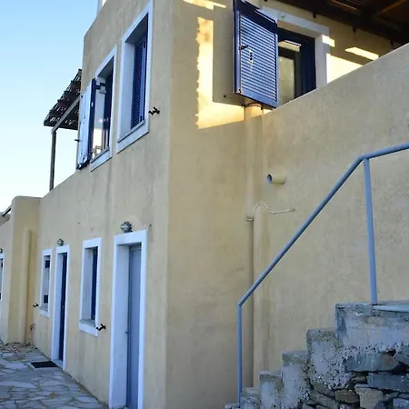 House In Kea * Ioulis