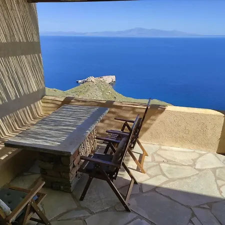 House In Kea * Ioulis