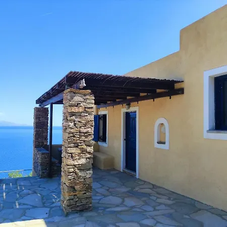 House In Kea Ioulis