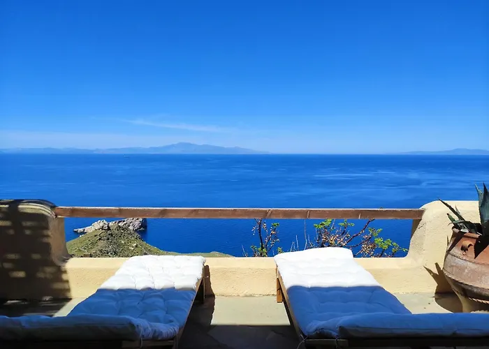 House In Kea Feriehus